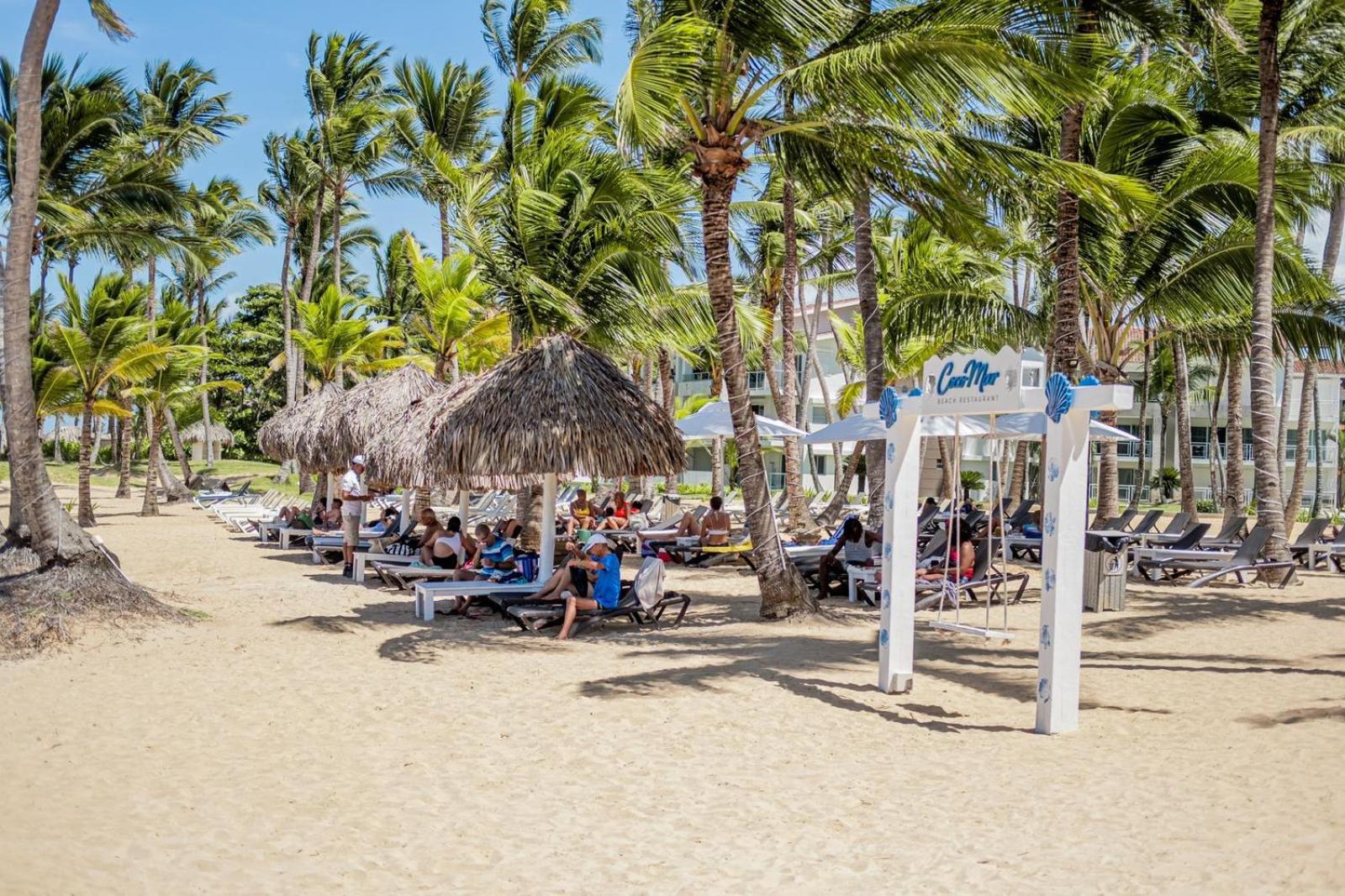 Playa Palmera Beach Resort Пунта Кана Екстериор снимка